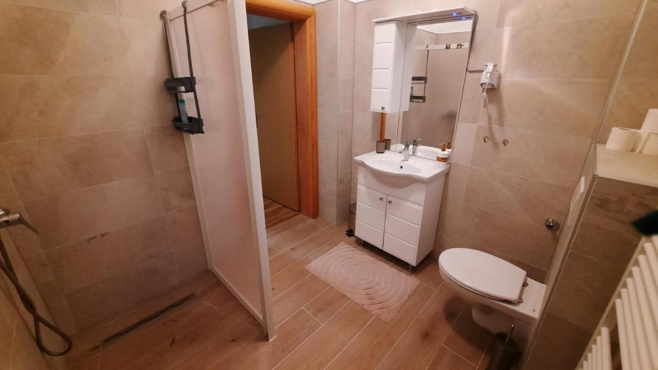7 Kucica Apartment Livno Bagian luar foto