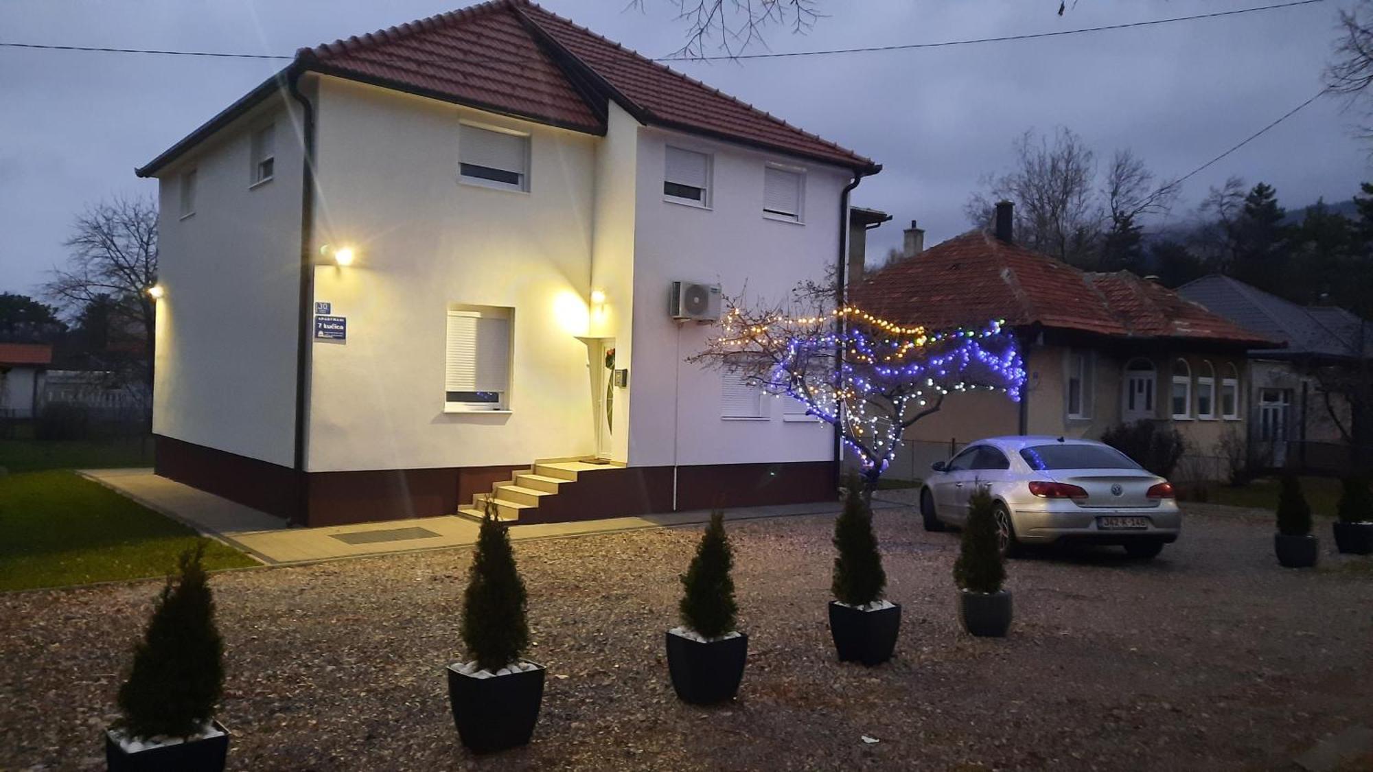7 Kucica Apartment Livno Bagian luar foto