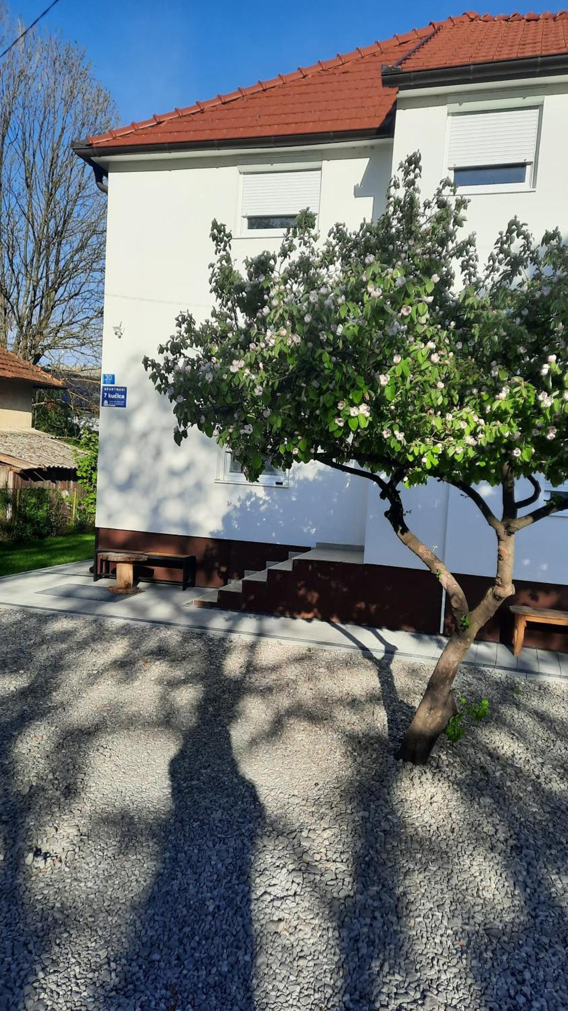 7 Kucica Apartment Livno Bagian luar foto