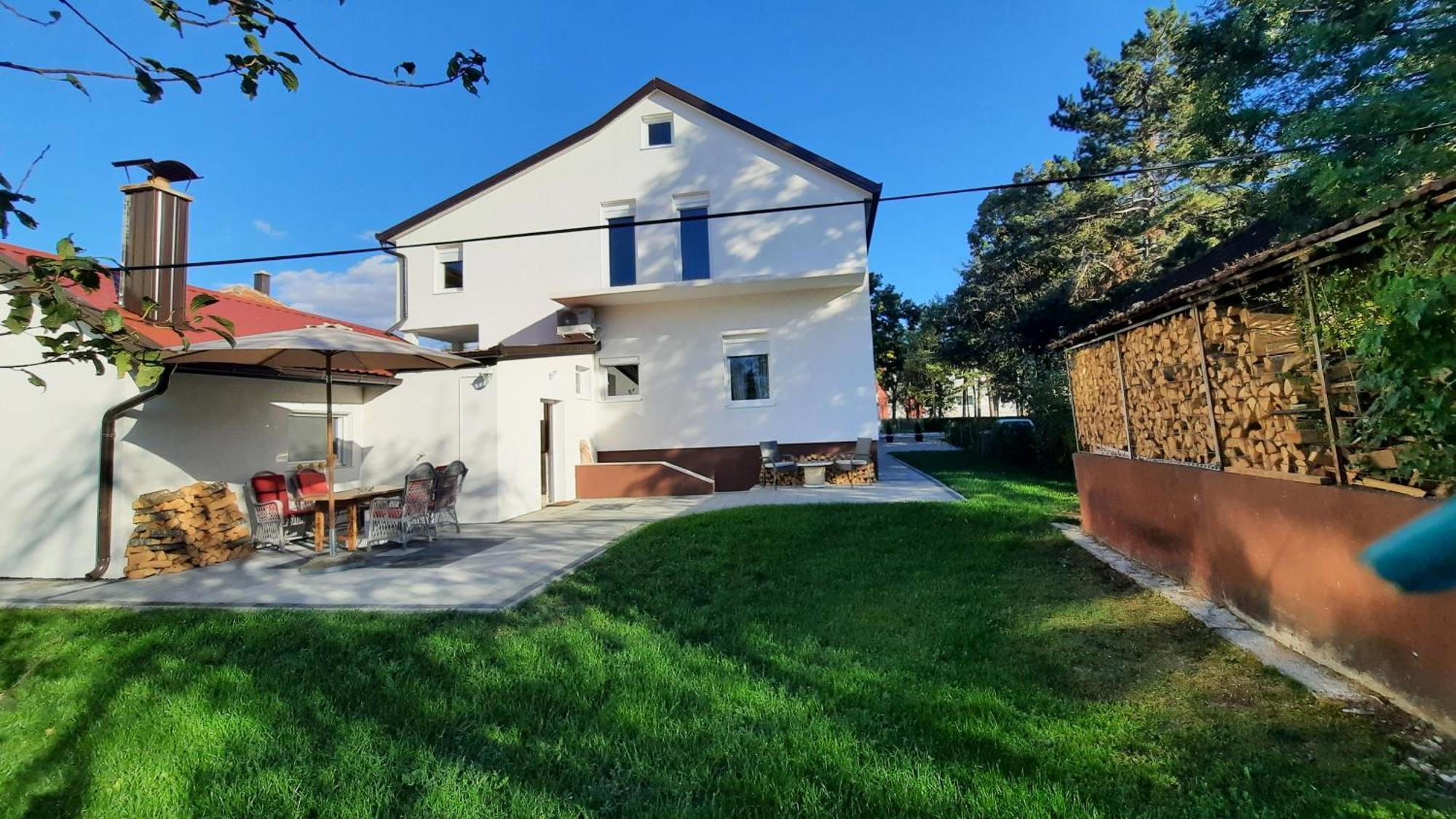 7 Kucica Apartment Livno Bagian luar foto