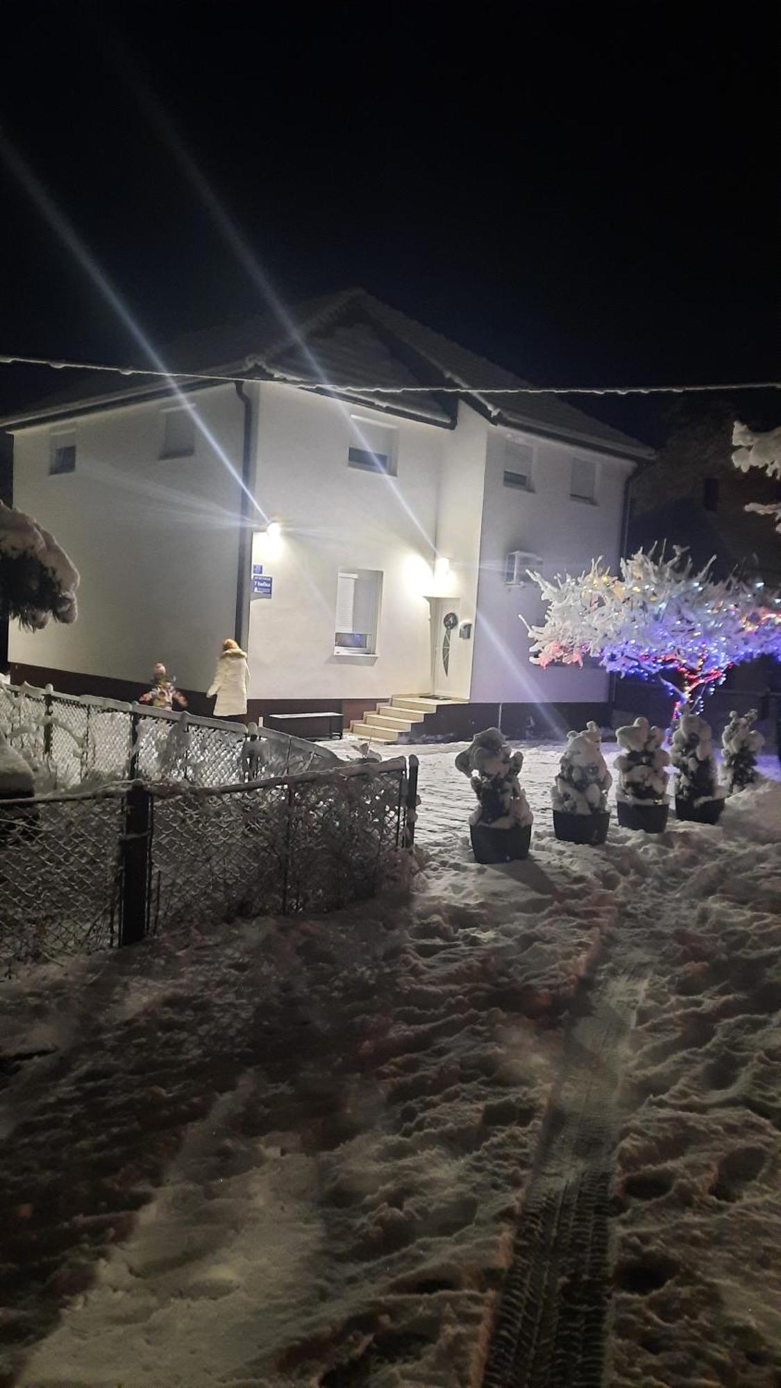 7 Kucica Apartment Livno Bagian luar foto